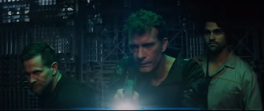 รีวิว Breach เอเลี่ยนซ่อนในยานหวังครอบครอง